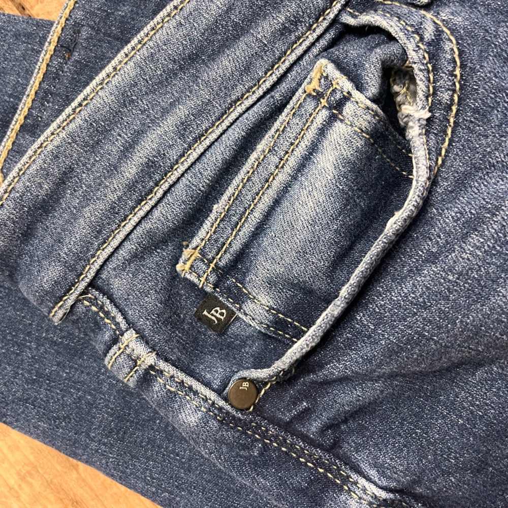 Judy Blue button down jeans - Picture 4 of 7
